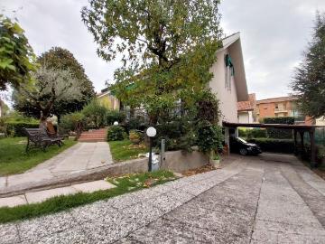 Case e ville in vendita di 190 m²