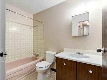 Cassils Manor 2 Bedroom Apartment for Rent at 604 8 St...