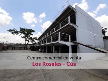 Edificio de apartamentos en obra gris en venta