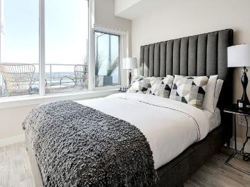 Central Tower 1 Bedroom Apartment for Rent at 2610 109...