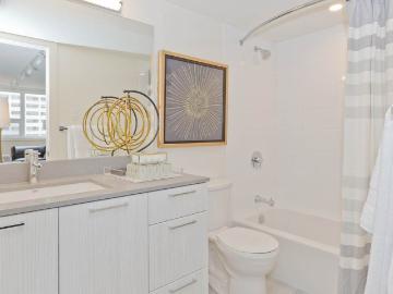 Chateau Apartments Studio Apartment for Rent at 505 6 St...
