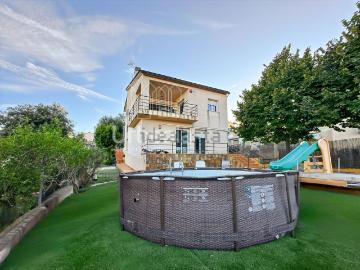 Chalet, Lliçà d&apos Amunt