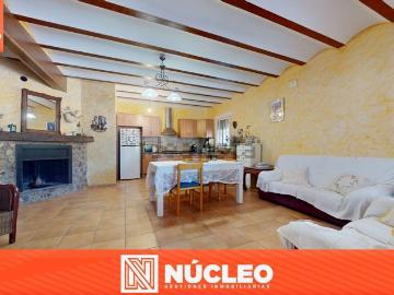 Chalet, Salinas