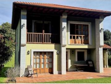 Chalet unifamiliar Venta Llanes, Ovio