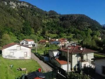 Chalet Venta Ampuero, Ampuero