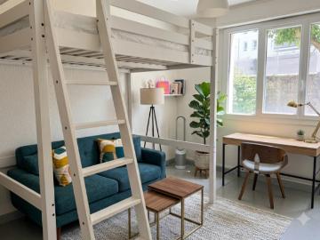 Chaleureux studio sur cour au coeur de Championnet