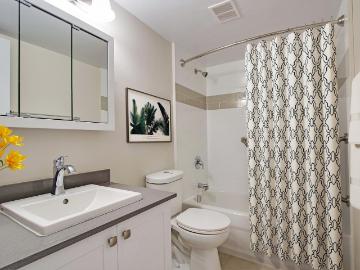 Champlain Towers 2 Bedroom Apartment for Rent at 200...
