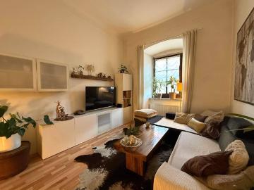 Charmante Altbauwohnung im Zentrum