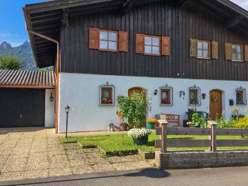 Charmante Doppelhaushälfte in Großgmain