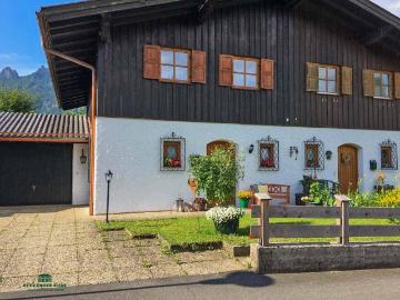 Charmante Doppelhaushälfte in Großgmain