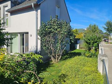 Charmante Doppelhaushälfte mit Garten und Terrasse in...