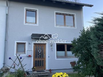 Charmante Doppelhaushälfte mit großem Eckgrundstück, 3...