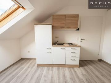 | CHARMANTE DACHGESCHOSSWOHNUNG | HELL & ZENTRAL | 4. OG...