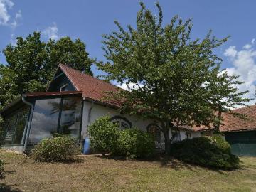 Charmante Landwirtschaft mit rund 2 ha in...