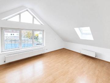 Charmantes Dachgeschoss Schnäppchen in Steyr: 3 Zimmer...