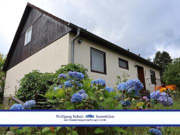 Charmantes Einfamilienhaus mit großem Grundstück in...