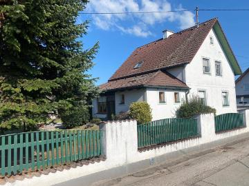 CHARMANTES EINFAMILIENHAUS, STILVOLL SANIERT, BELIEBTE...