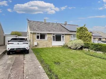 Cheap 1 BA 2 bedroom semi detached bungalow for rent in...