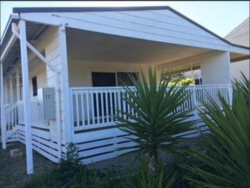 CHARMING CLAYTON BAY HOME WITH SPACIOUS YARD