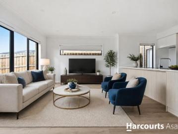 Charming Clyde Townhouse Awaits You