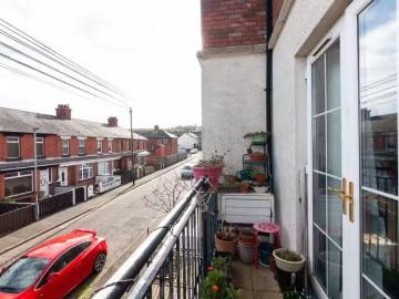 Cheap 4 Berkeley Mews, 56 Alexandra Avenue