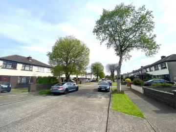 For Rent! Forest Hills, Kingswood, Dublin 24 is for rent