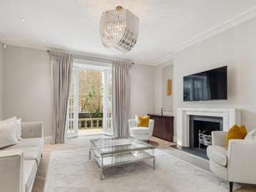Chesterfield Hill, London, 5 Bedroom Town