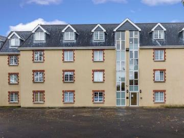 Citywest golfing Apartments, Saggart, Co. Dublin