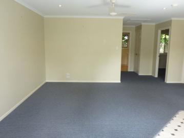 Comfortable 2 Bedroom Unit in a Quiet Complex