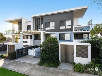Luxury Top Floor Residence Priced to Sell