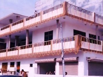 Commercial Shop 1200 Sq.Ft. In Yashoda Nagar Kanpur...