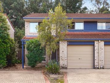 Stretton State College Catchment, Living in the...