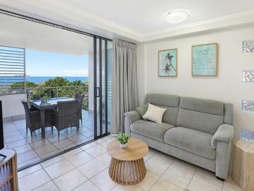 Coastal Lifestyle Awaits – 1 Bed Unit in the Heart of...