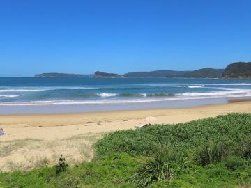 Coastal Living at Its Best 2 Bedroom Unit Opposite Umina...