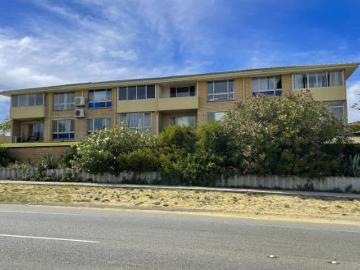 Coastal Living in the Heart of Scarborough