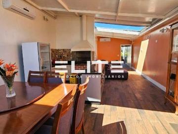 Cobertura à venda 204m² no Bairro Campestre em Santo...