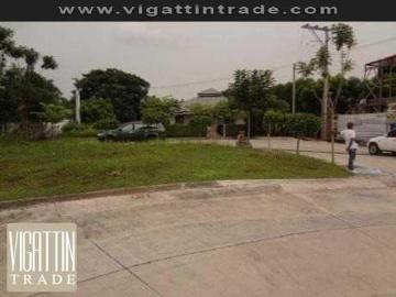 Corner Lot at woodlane