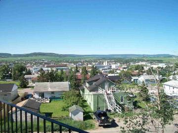 County Squire 1 Bedroom Apartment for Rent at 816 Watson...