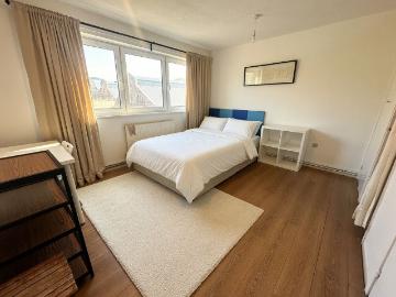 Cox House, Field Road, London W6, 3 bed flat to rent,...