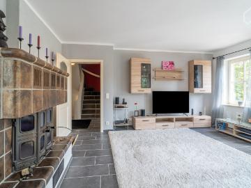 Cozy home in newly renovated semi detached house in the...