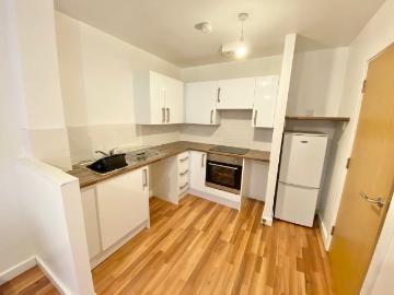Clyde Court, Leicester LE1, 2 bed flat to rent, £815 pcm...