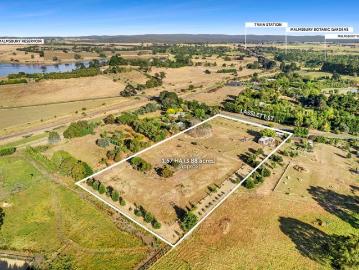 CREATE YOUR COUNTRY ESTATE DREAM