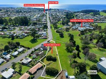 DA Approved Eight Dwelling Development Opportunity In...