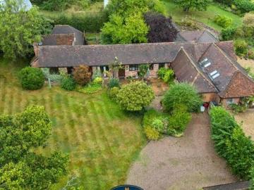 Daffodil Barn, Ashow, 3 Bedroom Cottage