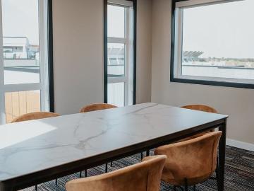 Dauk Commons at Stadium Yards 1 Bedroom Apartment for...