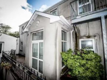 Rental! 19a Northland Road
