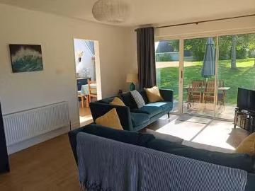 Charming 3 BR Rathmullan House Cottages