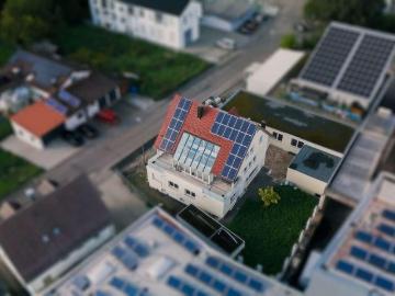 ? Die Wohnung: Groß, grün, genial