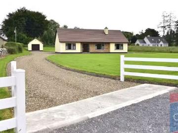 Doon, Kilreekil, Kilreekil, Co. Galway, H62PN44 is for sale