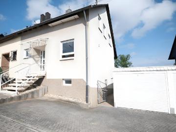 Doppelhaushälfte 141 m² mit Einliegerbereich, Garten &...